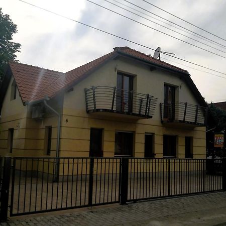 Frank Apartmanhaz Lejlighed Balatonboglár Eksteriør billede
